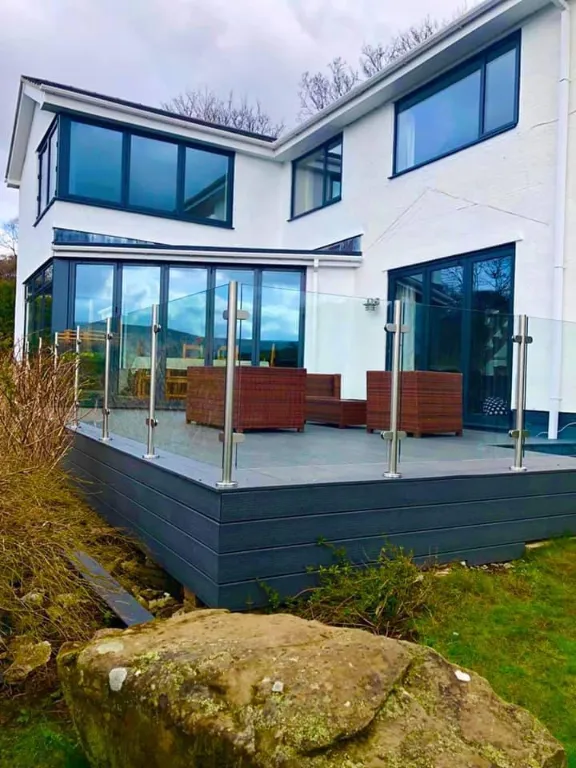 DD Glass Balustrades